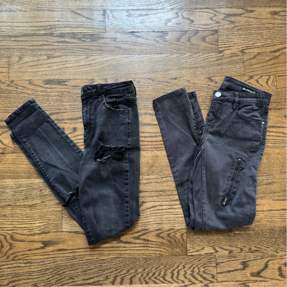 BLANKNYC Dark Moto w/Zipper Details & Forever 21 Black Distressed Jeans, size 25